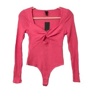 🆕 NWT Long Sleeve Pink Ribbed Bodysuit